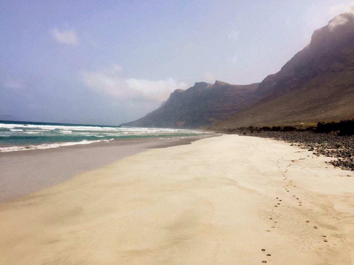 Fcg20, Famara Beach Appartement Buitenkant foto